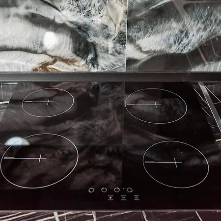 Apartment Escape By Pikhost *