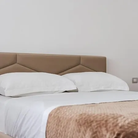 Escape By Pikhost Apartament *