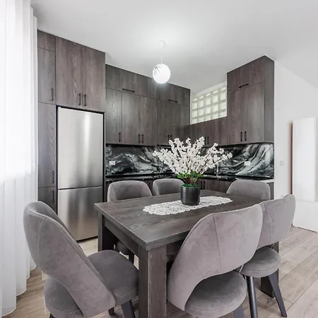 Apartament Escape By Pikhost